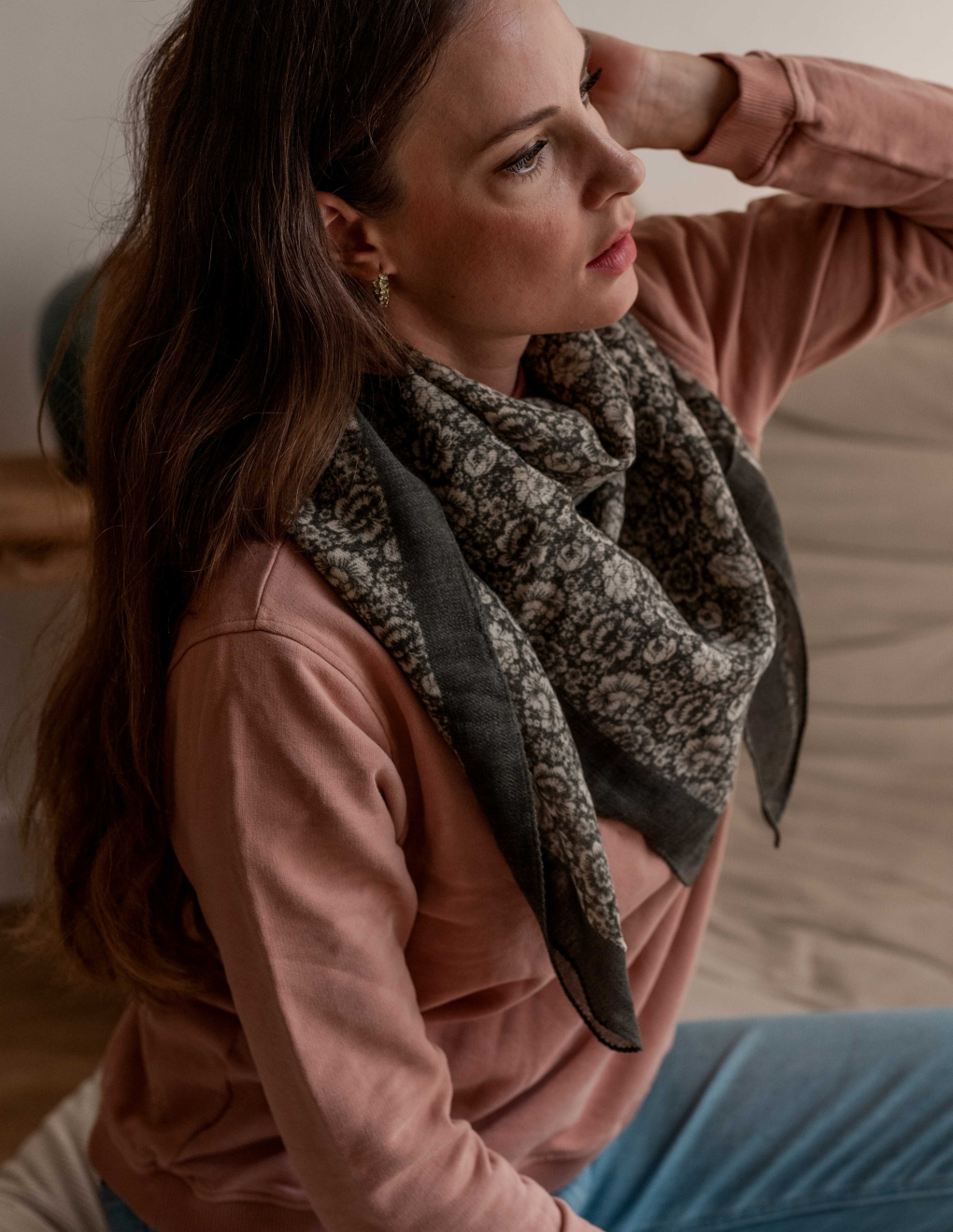 écharpe 190x90cm Foulard Femme Ittu En Viscose - 190x90cm - Multi Couleurs (Bleu Marine, Jaune Moutarde, Rouge, Noir, Vert) - Idée Cadeau Chale Femme écharpe 190x90cm Foulard Femme Ittu En Viscose - 190x90cm - Multi Couleurs (Bleu Marine, Jaune Moutarde, Rouge, Noir, Vert) - Idée Cadeau Chale Femme