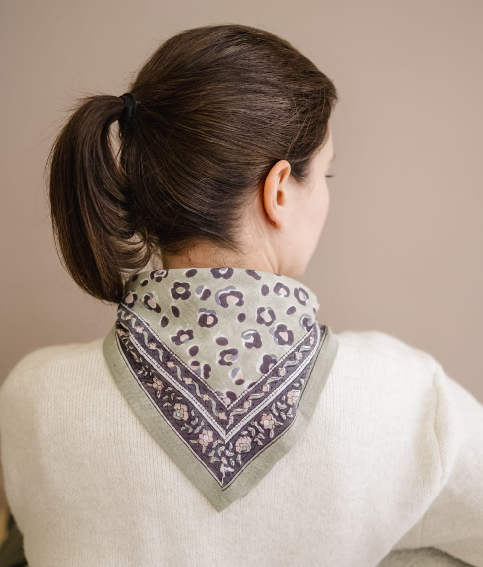 Grand foulard léopard - Bengal Tilleul