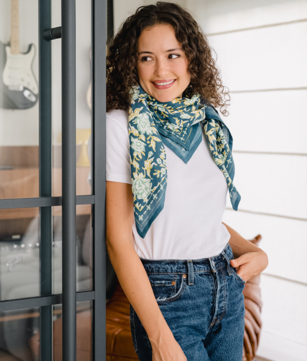 Large Indian Scarf - Garda Bleuet