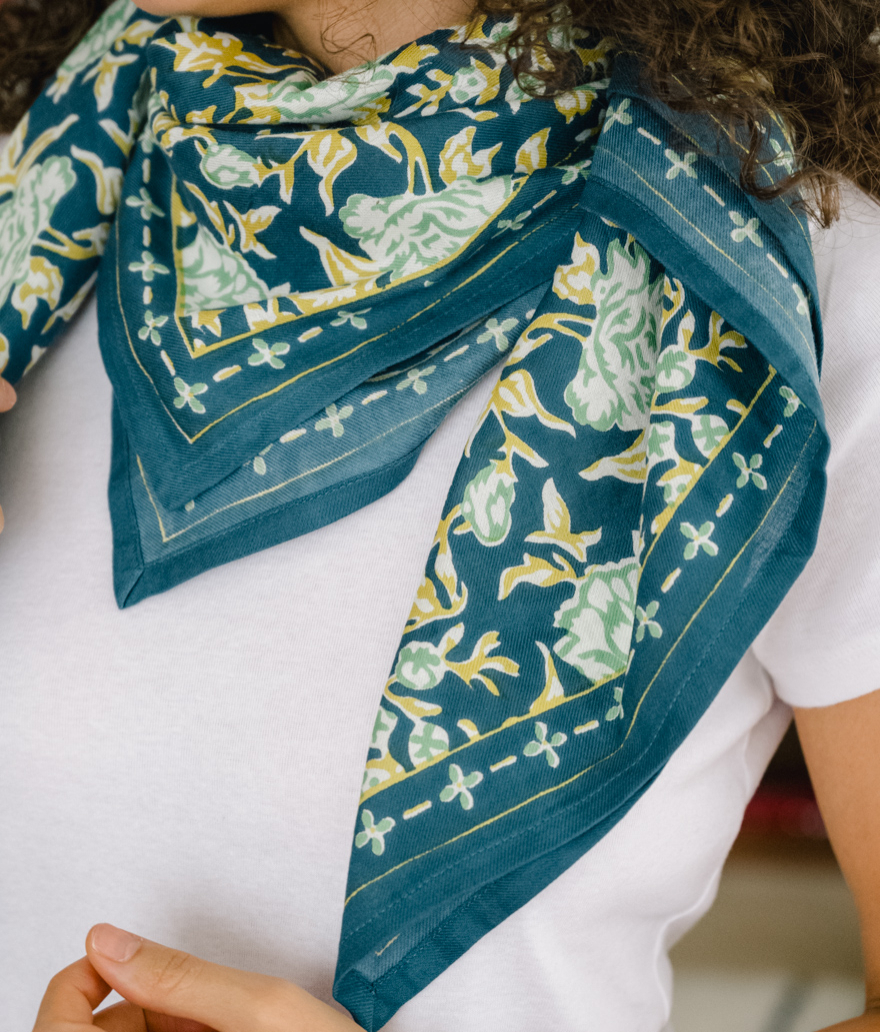 Large Indian Scarf - Garda Bleuet